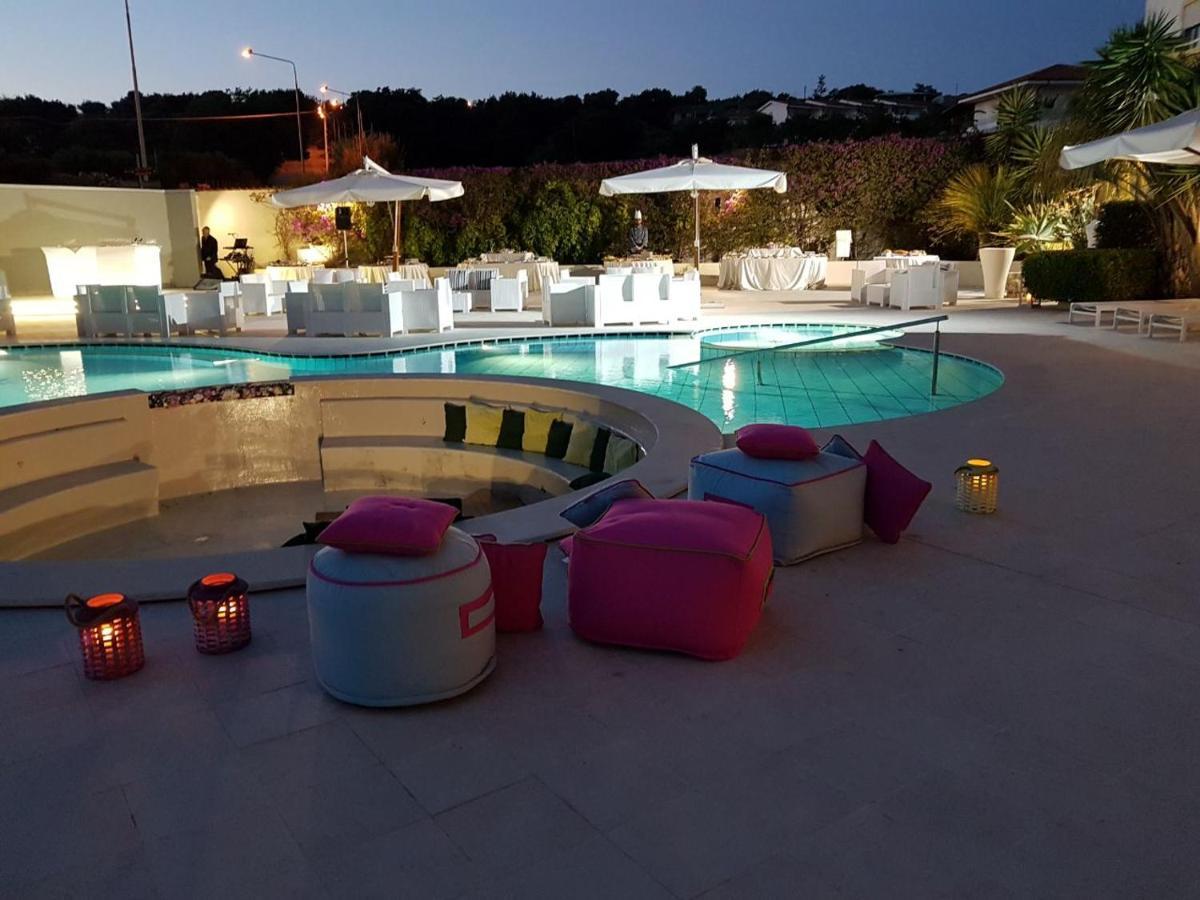 Sunshine Club Hotel Centro Benessere Ricadi Exterior foto